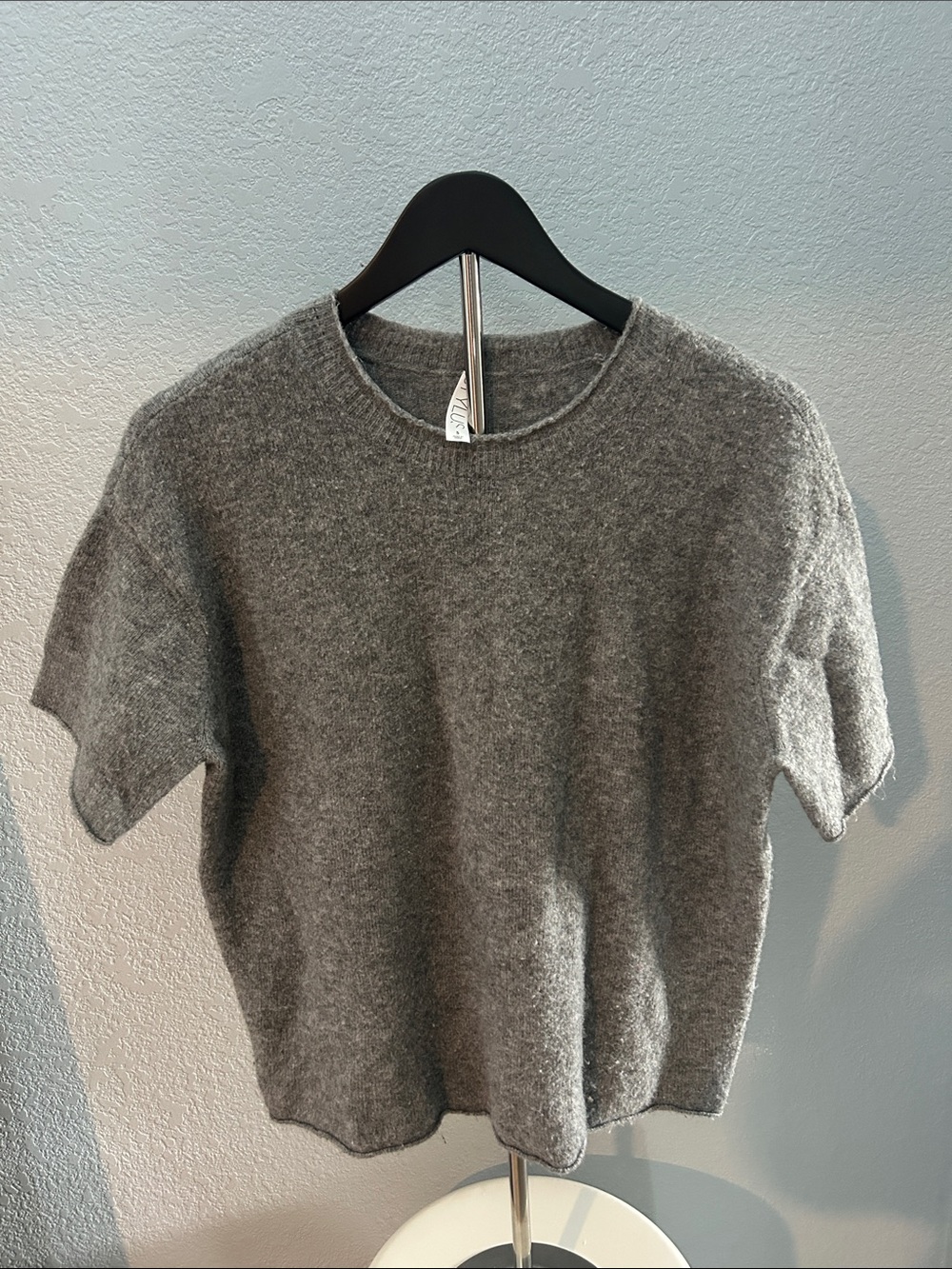 Women’s Gray Crewneck Short-Sleeve Sweater Top